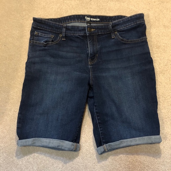 GAP Factory Pants - GAP Bermuda Shorts